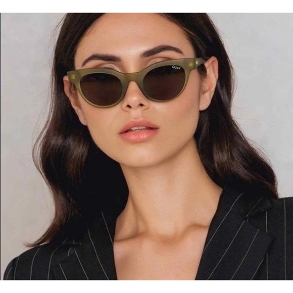 NEW Quay Australia Star Struck Cat Eye Kyle Jenner Sunglasses Gray/Brown - Picture 2 of 9